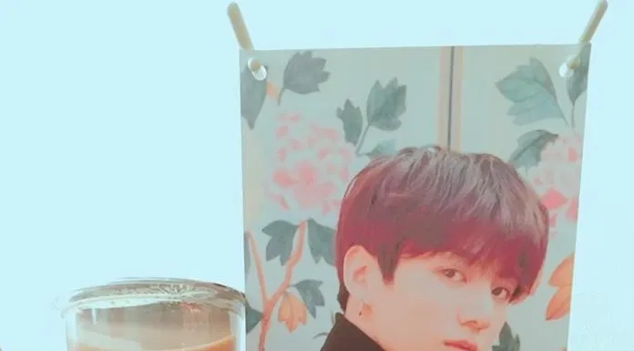 jungkook-standee
