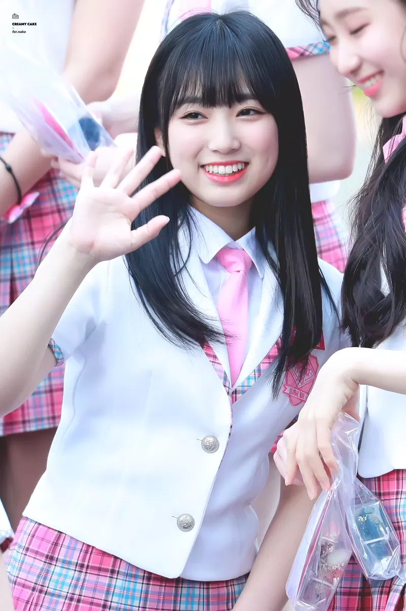 Thành viên Yabuki Nako của nhóm nhạc nữ IZ*ONE. (Nguồn: Internet)