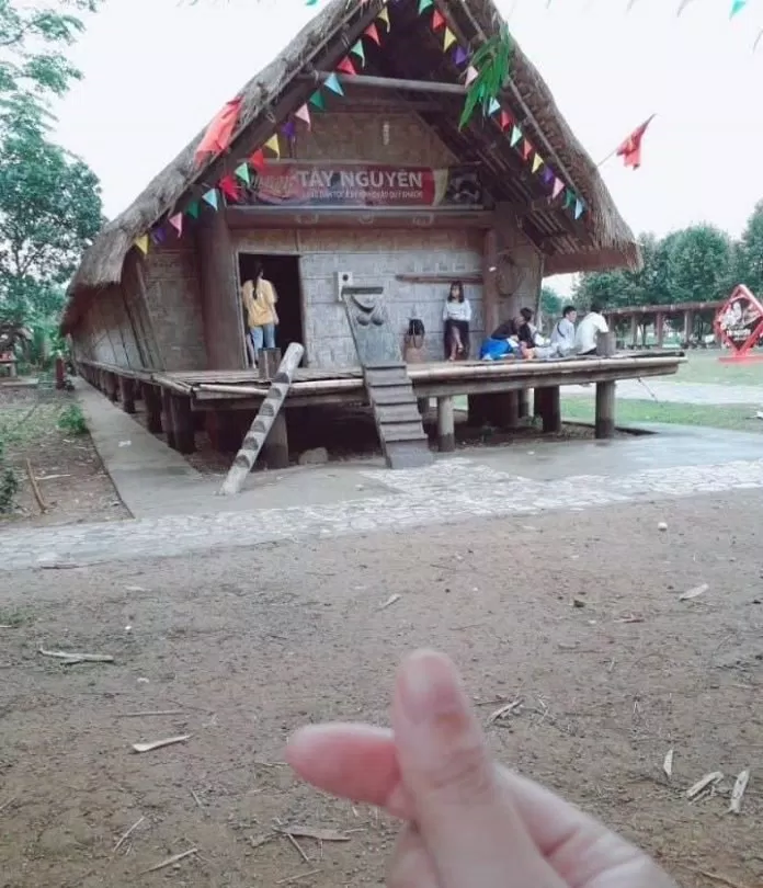 Làng văn hóa du lịch