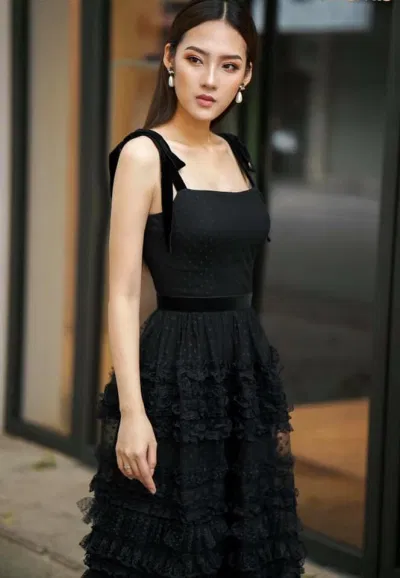 Đầm đẹp đi đám cưới