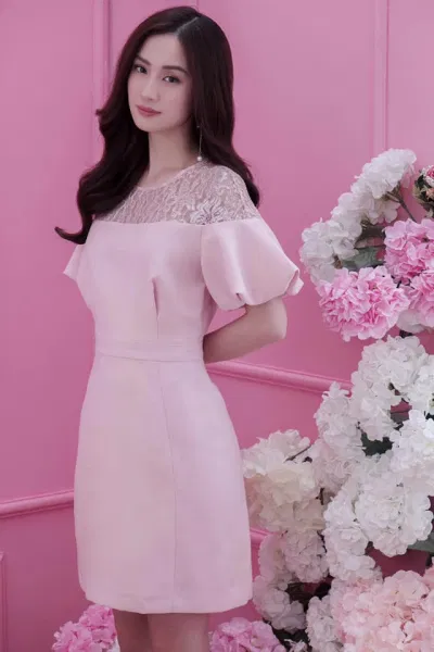 Đầm đẹp đi đám cưới