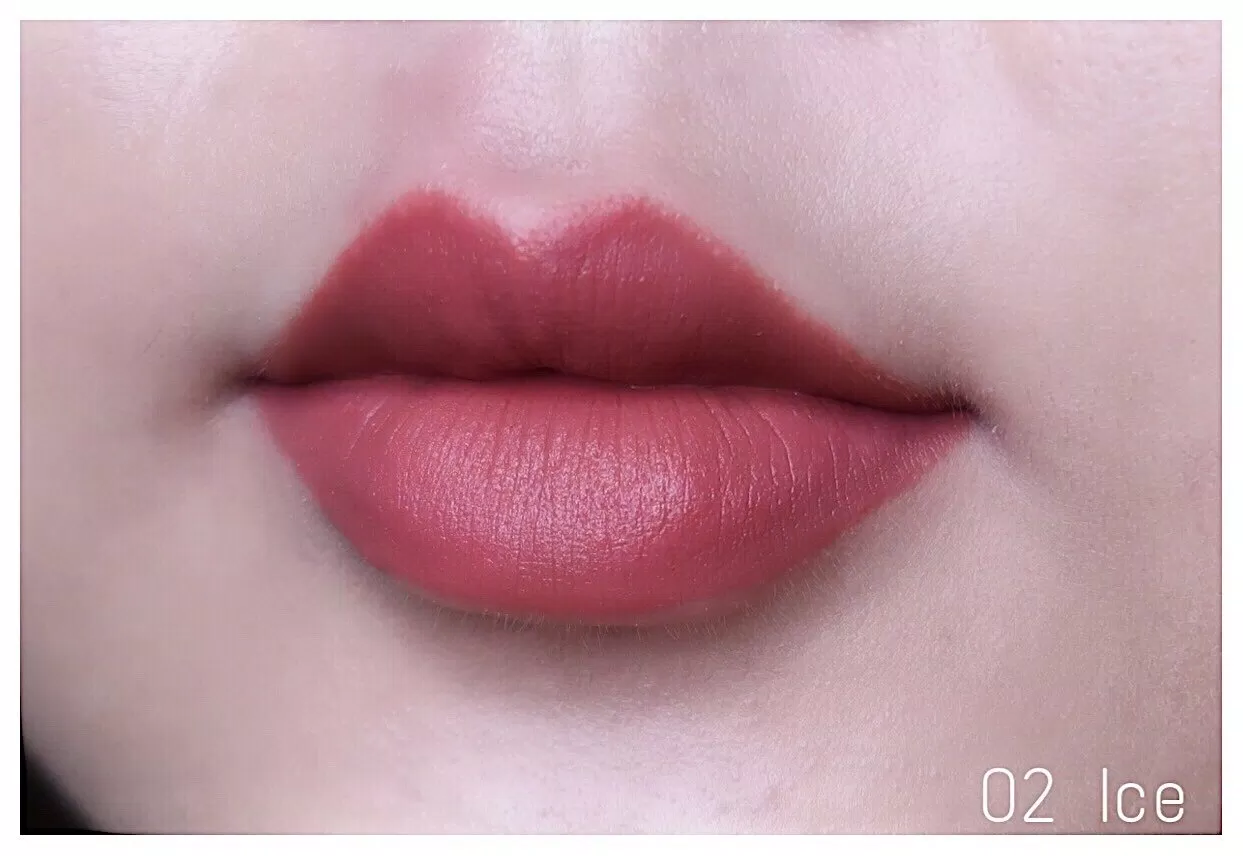 Lớp son mềm mại, không làm lộ vân môi (nguồn: ảnh Internet) Lớp son mềm mại, không làm lộ vân môi (nguồn: ảnh Internet)