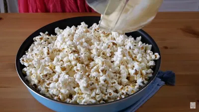 bỏng ngô vị dâu