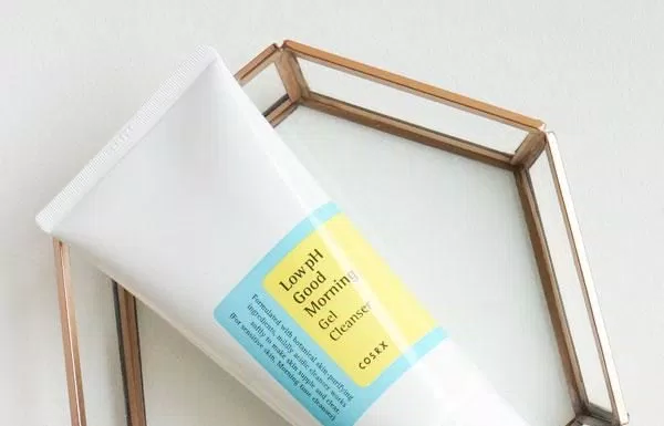 Cosrx Low Ph Good Morning Gel Cleanser