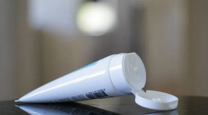 Cosrx Low Ph Good Morning Gel Cleanser