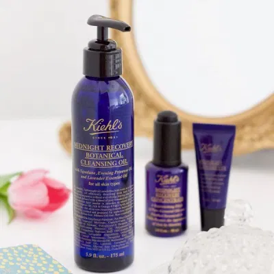 Review dầu tẩy trang Kiehls Midnight Recovery Botanical Cleansing Oil cleansing oil dầu tẩy trang Dầu tẩy trang Kiehls Dầu tẩy trang Kiehls Midnight Recovery Botanical Cleansing Oil Kiehls Kiehls Midnight Recovery Botanical Cleansing Oil Loveat1stshine mỹ phẩm Kiehls review mỹ phẩm tẩy trang Tẩy trang cho da nhạy cảm TheMakeaholics