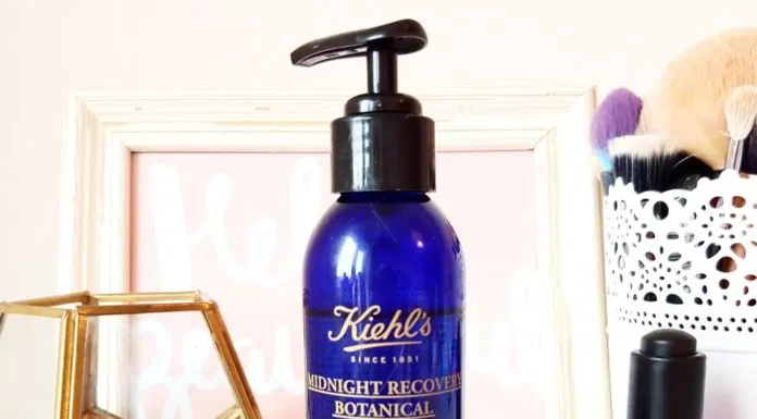 Review dầu tẩy trang Kiehls Midnight Recovery Botanical Cleansing Oil cleansing oil dầu tẩy trang Dầu tẩy trang Kiehls Dầu tẩy trang Kiehls Midnight Recovery Botanical Cleansing Oil Kiehls Kiehls Midnight Recovery Botanical Cleansing Oil Loveat1stshine mỹ phẩm Kiehls review mỹ phẩm tẩy trang Tẩy trang cho da nhạy cảm TheMakeaholics