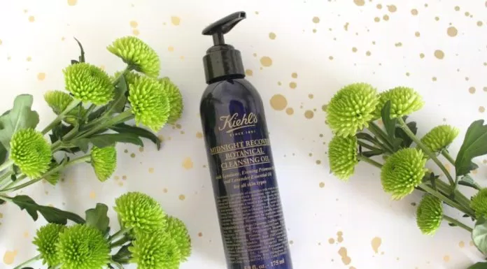 Review dầu tẩy trang Kiehls Midnight Recovery Botanical Cleansing Oil cleansing oil dầu tẩy trang Dầu tẩy trang Kiehls Dầu tẩy trang Kiehls Midnight Recovery Botanical Cleansing Oil Kiehls Kiehls Midnight Recovery Botanical Cleansing Oil Loveat1stshine mỹ phẩm Kiehls review mỹ phẩm tẩy trang Tẩy trang cho da nhạy cảm TheMakeaholics