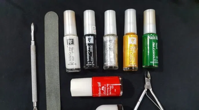 hướng dẫn sơn móng tay chào đón giáng sinh