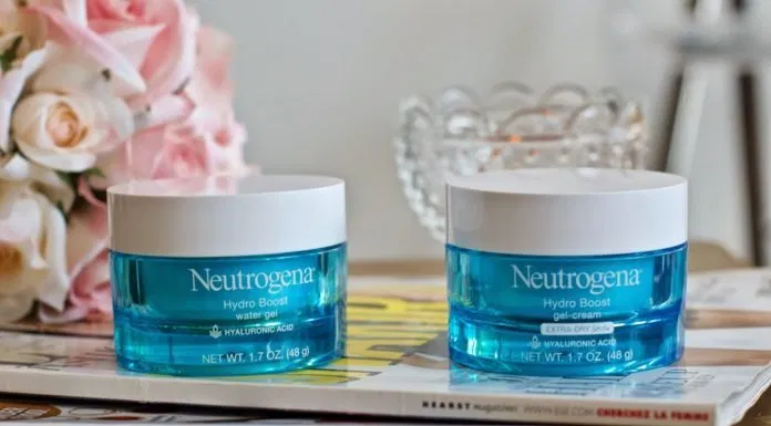 Neutrogena hydro boost water có 2 dòng dành cho da dầu, hỗn hợp thiên dầu và da khô. (Nguồn: Internet)