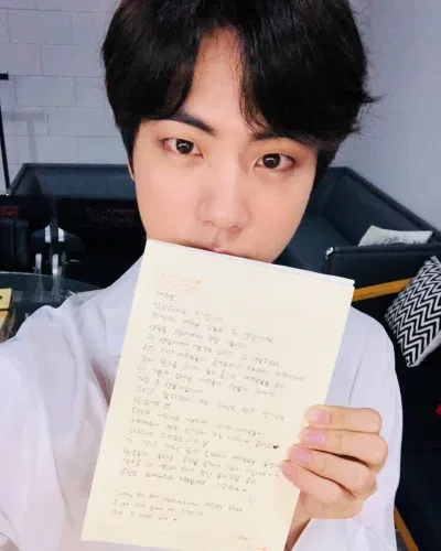 Jin BTS Jin BTS viết thư tay cho fan hâm mộ vào ngày sinh nhật