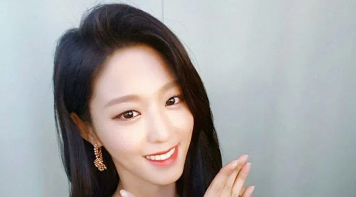 seolhyun aoa