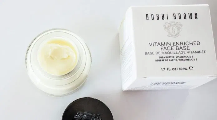 Bobbi Brown Vitamin Enriched Face Base