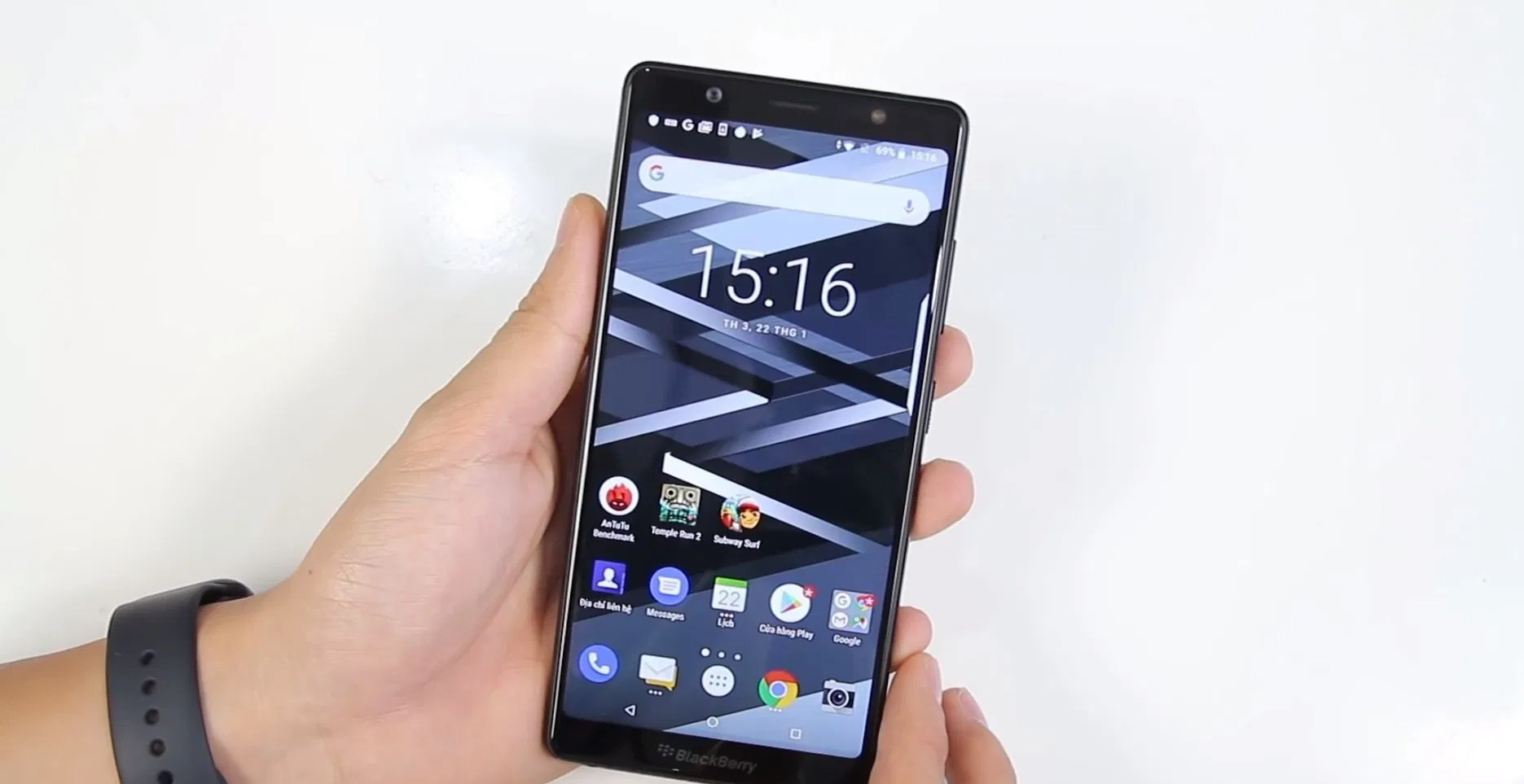 Nền tảng Android trên BlackBerry Evolve