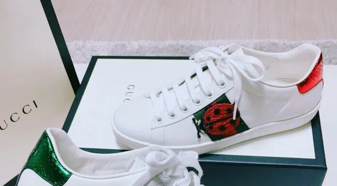 gucci quả dứa