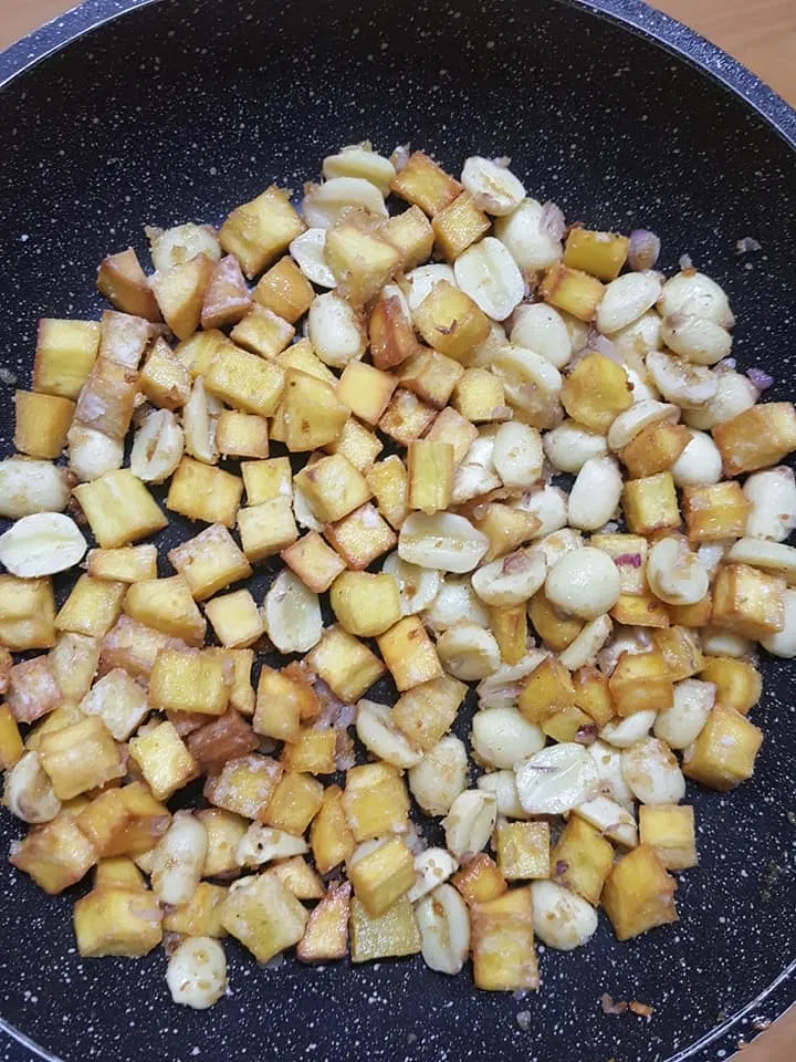 Khoai lang sốt cam