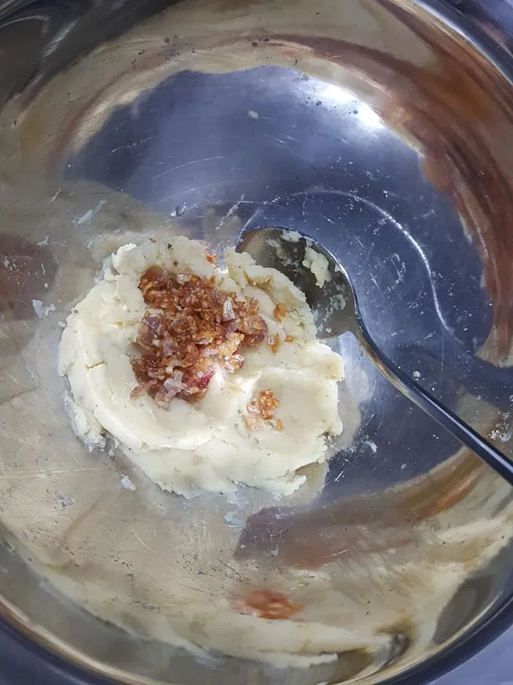 Khoai lang sốt cam
