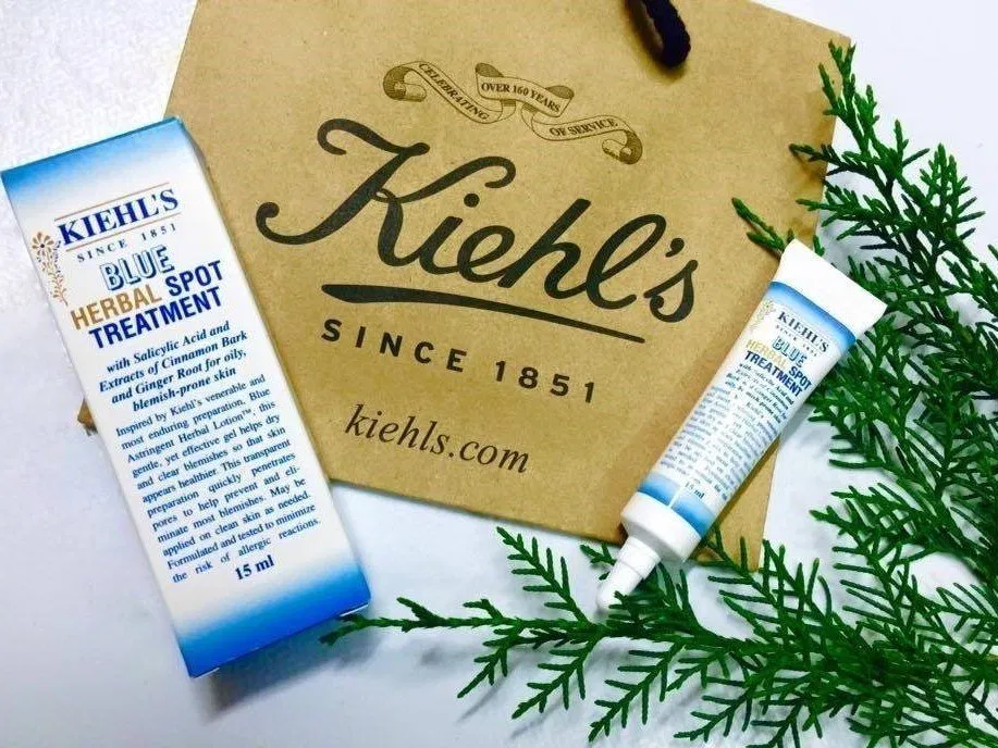 Review tinh chất tái tạo da ban đêm Kiehls Nightly Refining Micro-Peel Concentrate Alcohol Denat ban đêm cải thiện độ ẩm căng bóng cây thường phong chanh chống lão hoá chống oxi hóa Collagen da khô da mịn màng da nhạy cảm da sáng mịn da thô ráp dưỡng ẩm da dưỡng ẩm sâu cho da dưỡng da dưỡng da ban đêm đường mía elastin giảm mụn glycerin hạt diêm mạch Hydroxyethyl Urea Kiehls làm đẹp da làn da lão hóa lemon Lỗ chân lông mềm mại mụn thâm mỹ phẩm nước cam Orange Phytic Acid Propanediol quả việt quất sản phẩm Serum Sugar Cane Surgar Maple tái tạo da tạo ẩm cho da tẩy tế bào chết tẩy tế bào chết hóa học tế bào chết thiết kế thương hiệu tinh chất tinh chất dưỡng da tinh chất dưỡng da ban đêm kiehls nightly refining micro peel concentrate tinh chất tái tạo da tinh chất tái tạo da ban đêm tinh chất tái tạo da kiehls nightly refining micro peel concentrate trẻ hóa làn da Vaccinium Myrtillus