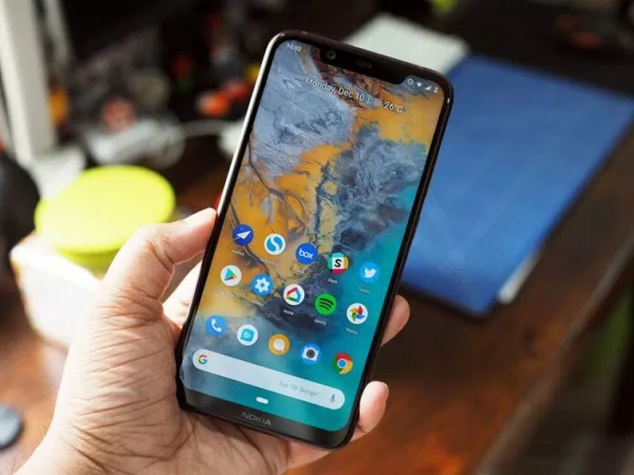 Màn hình rực rở của Nokia 8.1