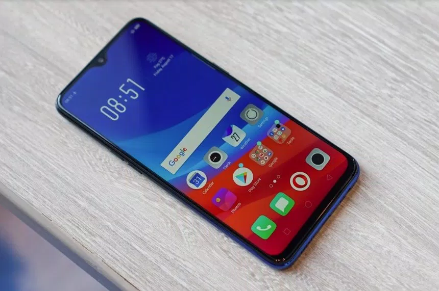 Màn hình giọt nước mới lạ