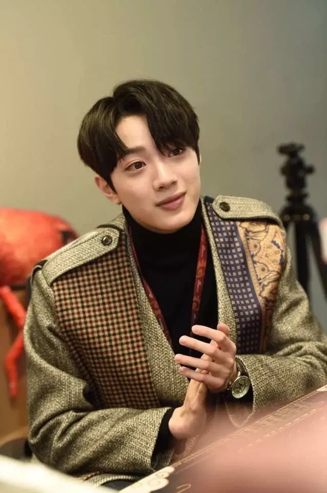 Ước nguyện đặc biệt của năm 18 tuổi này là được du lịch một mình ở nơi ấm áp và yên bình (Ảnh: Sina)