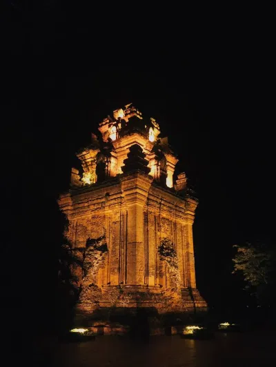tháp nhạn