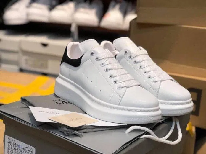 Top 10 shop giày thể thao uy tín tại Hà Nội