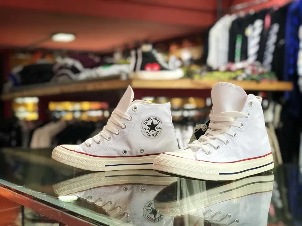 Top 10 shop giày thể thao uy tín tại Hà Nội
