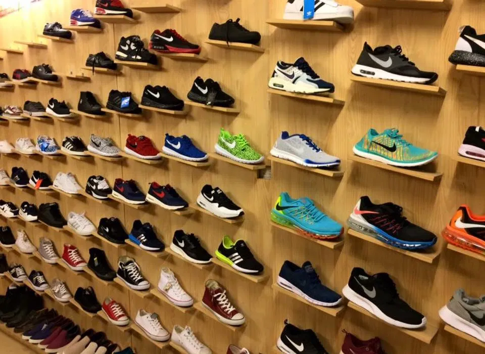 Top 10 shop giày thể thao uy tín tại Hà Nội