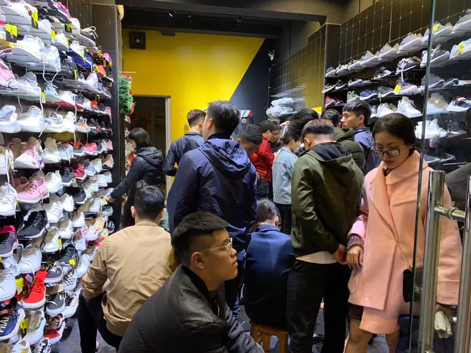 Top 10 shop giày thể thao uy tín tại Hà Nội
