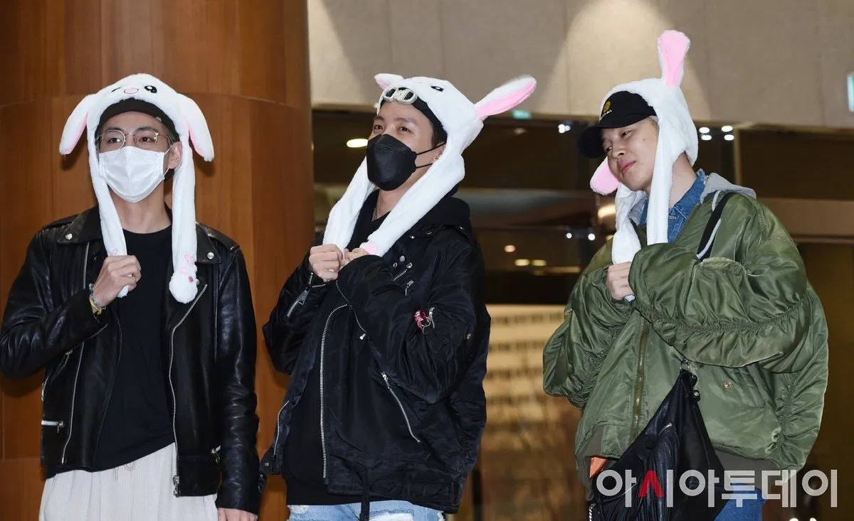 BTS tại sân bay