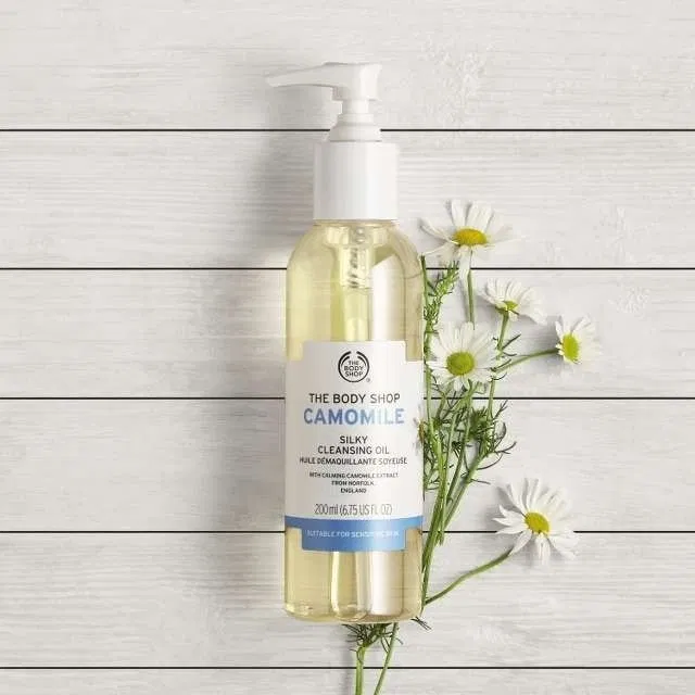 The Body Shop Camomile Silky Cleansing Oil