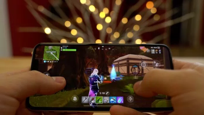 Khả năng chơi game đỉnh cao với phần cứng mạnh mẽ