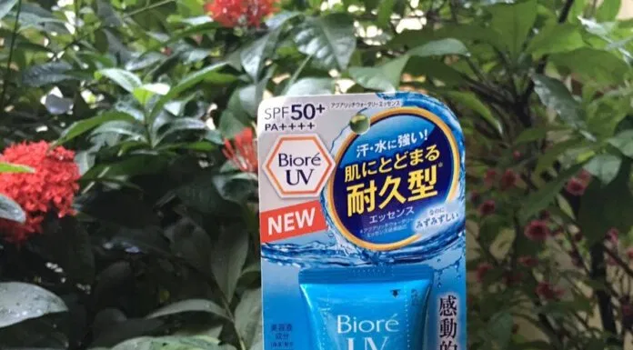 Biore UV Aqua Rich Watery Essence