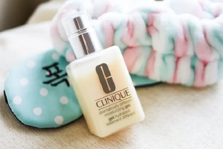 Kem dưỡng ẩm Clinique Dramatically Different Moisturizing Gel dành riêng cho các cô nàng da dầu