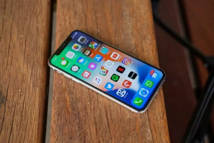 Màn hình tràn viền trên iPhone X