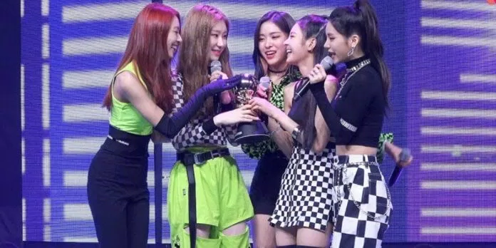 ITZY "siêu tân binh" đầy hứa hẹn trong năm 2019 nhom-nu6