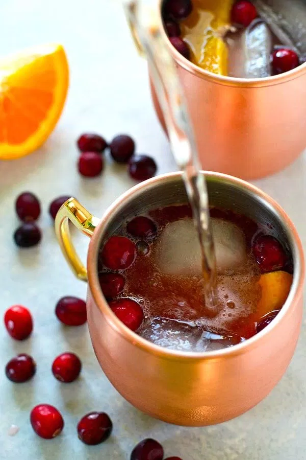 Rót bia gừng lên trên Cocktail Rót bia gừng lên trên Cocktail