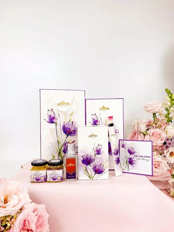 Hộp quà Saffron SALAM ý nghĩa & thiết thực với nhiều công dụng cho sức khỏe & làm đẹp.