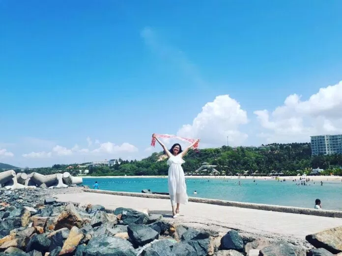 bãi đá ông địa