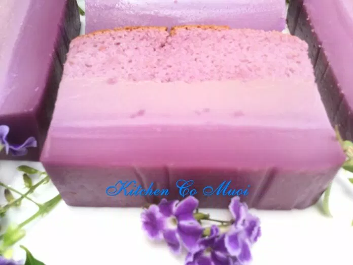 Bánh bông lan custard màu tím lá cẩm