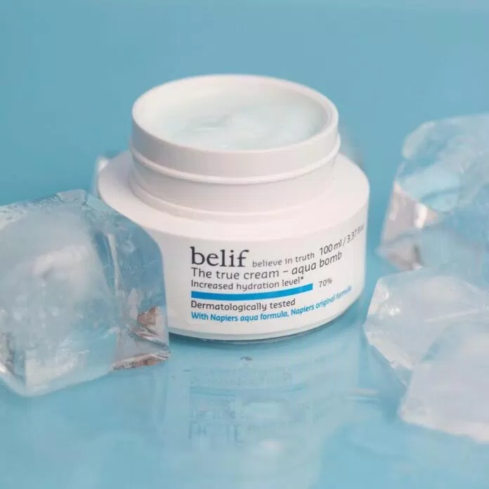 Belif The True Cream Aqua Bomb chứa thành phần thảo dược tốt nhất cho da.
