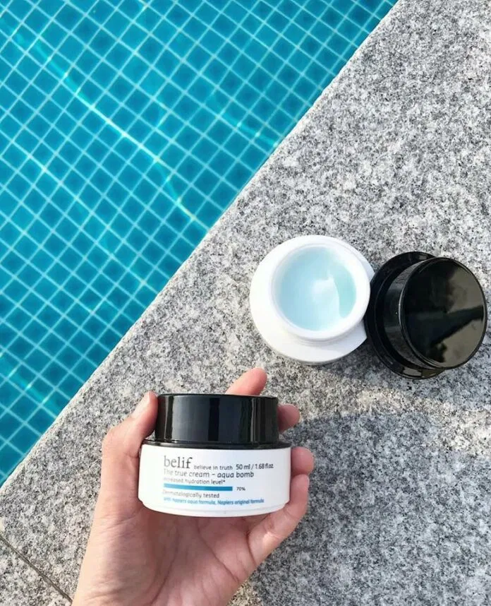 Kem dưỡng ẩm Belif The True Cream Aqua Bomb được mệnh danh là "quả bom nước" cấp ẩm cho da.