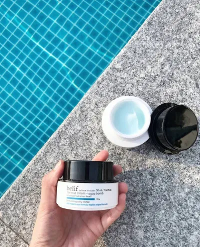 Kem dưỡng ẩm Belif The True Cream Aqua Bomb được mệnh danh là "quả bom nước" cấp ẩm cho da.