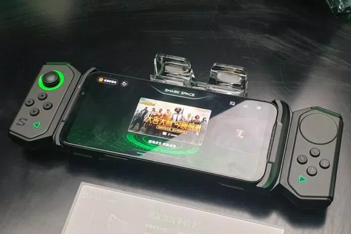 Loại bỏ gamepad là một điểm đáng tiếc của sản phẩm