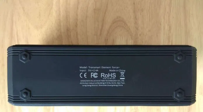 Mặt dưới loa bluetooth Tronsmart Element SoundPulse Force+ (Ảnh : BlogAnChoi)