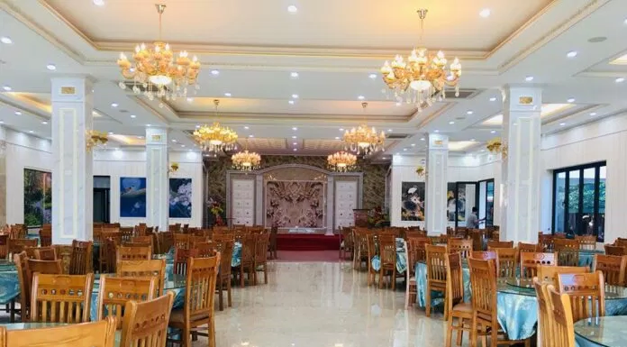 nhà hàng