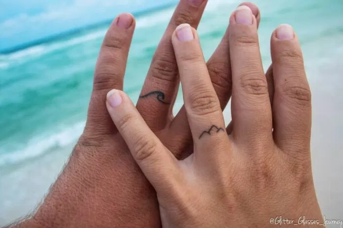 nhẫn cưới hình xăm tattoo rings