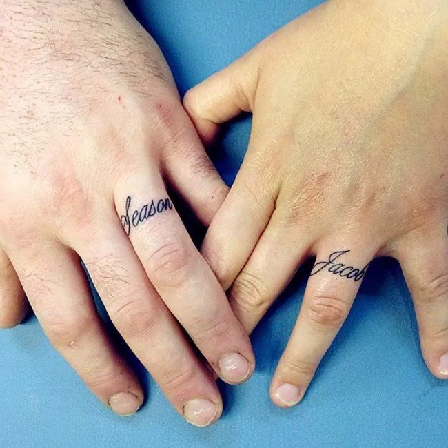 nhẫn cưới hình xăm tattoo rings