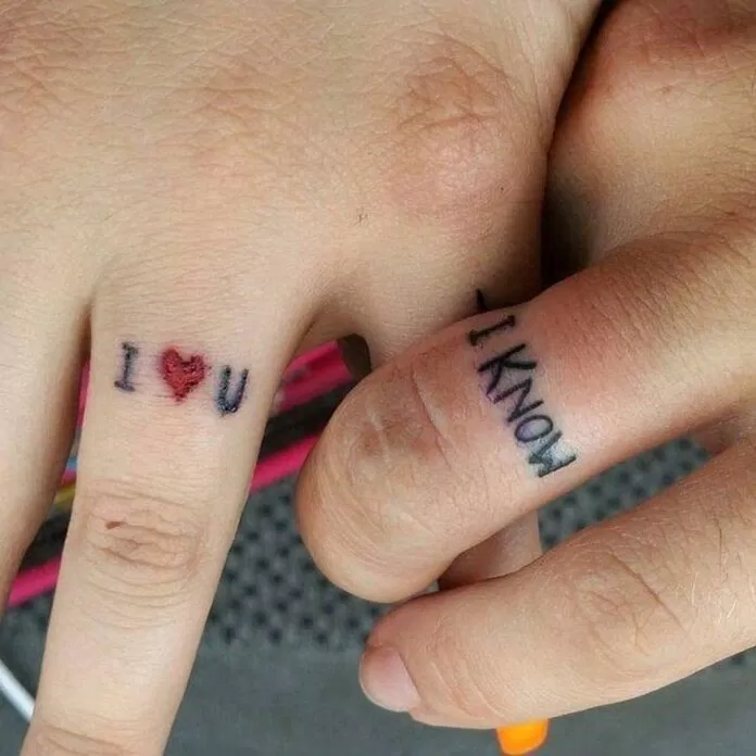 nhẫn cưới hình xăm tattoo rings